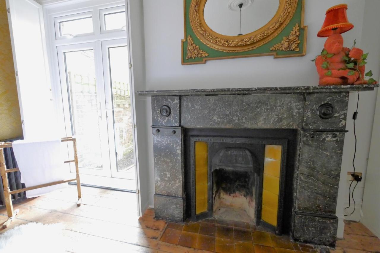Quirky Spacious Ground Floor Victorian Garden Flat Вётинг Экстерьер фото